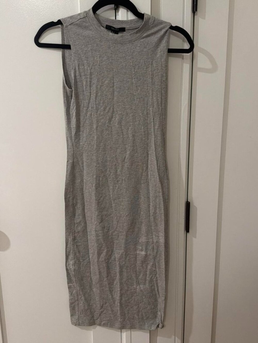 Gray sleeveless midi dress